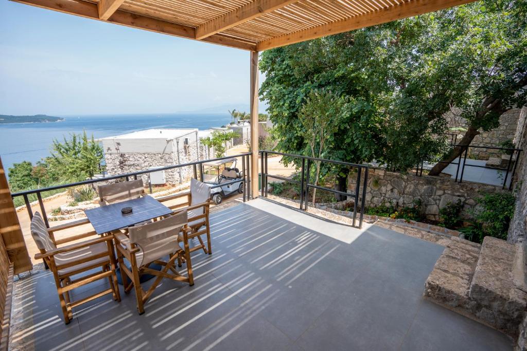Double villa with Sea View