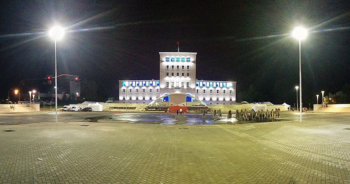 7.Mother Teresa Square