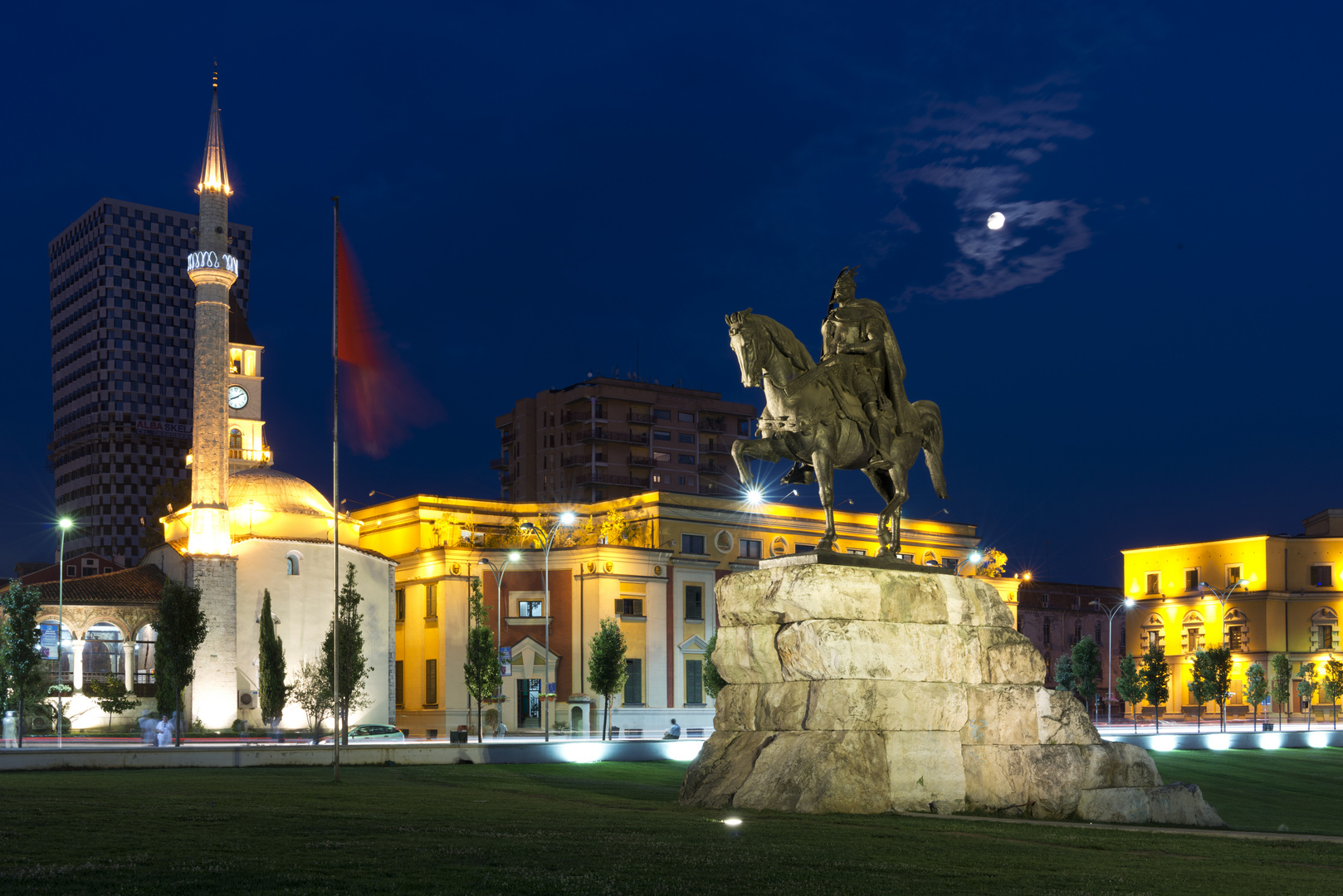 1.Scanderbeg Square  